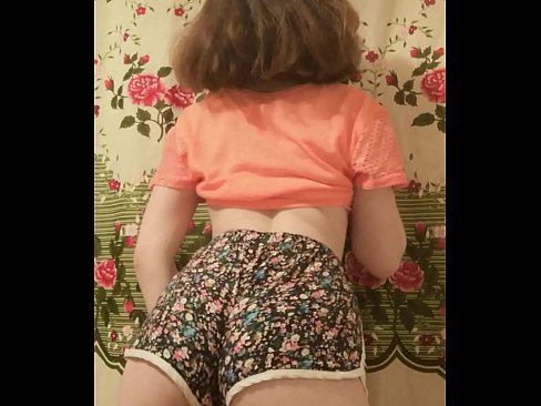 ❤️ Sexy jong baba wat haar kortbroek op kamera uittrek ❤️ Russiese pornografie by ons ❌️