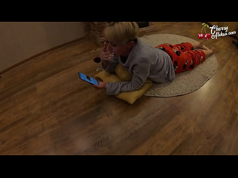 ❤️ Crazy Blond Suig Groot Piel Suig en bons Daarop - Anale Seks ❤️ Russiese pornografie by ons ❌️