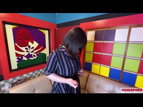 ❤️ Japanese cutie met groot tiete masturbeer met seksspeelgoed en kry 'n orgasme. Sy praat in 'n onderhoud oor haar fokken ervaring. Groot tiete en harige poes wat hard kreun. Osakaporn ❤️ Russiese pornografie by ons ❌️